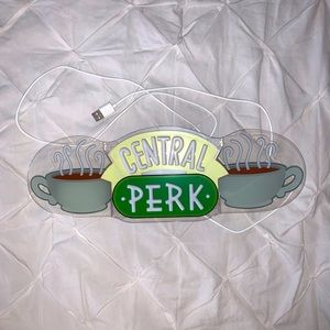 🤍 Central perk LED plug in light